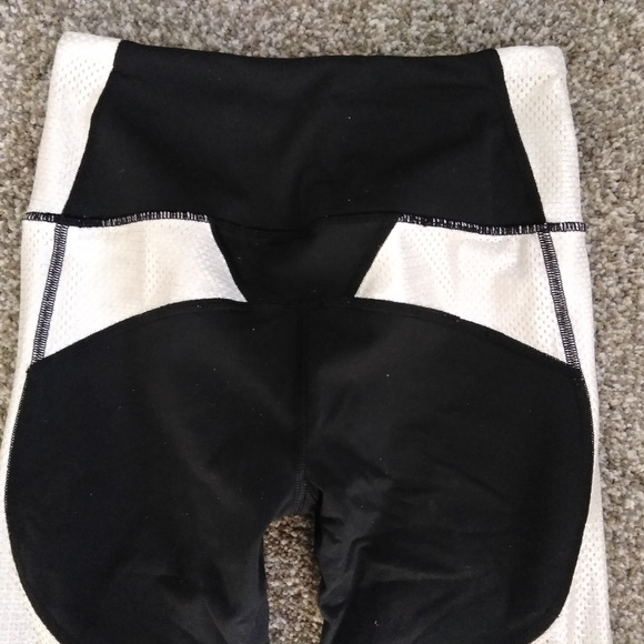 Victoria's Secret SPORT VSX Knockout yoga leggings - Picture 6 of 6